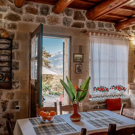 Maria's Serene Countryside Retreat By Chania
