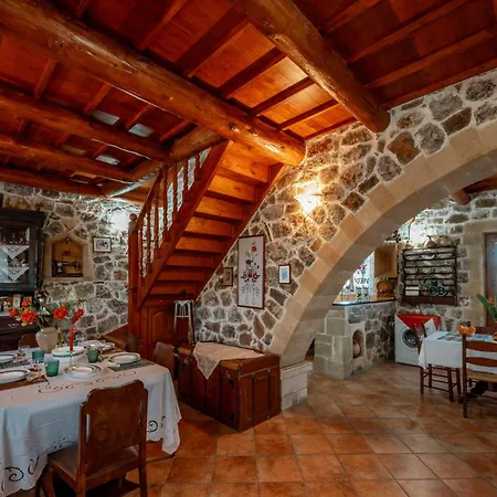 Maria's Serene Countryside Retreat By Chania